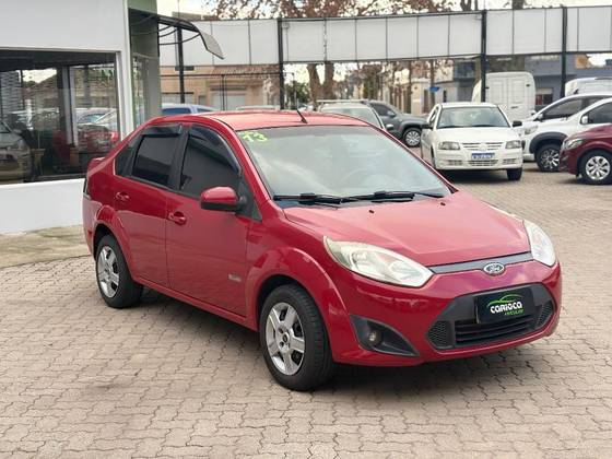 FORD FIESTA 1.6 SE SEDAN 16V FLEX 4P POWERSHIFT FORD FIESTA 1.6 SE SEDAN 16V FLEX 4P POWERSHIFT